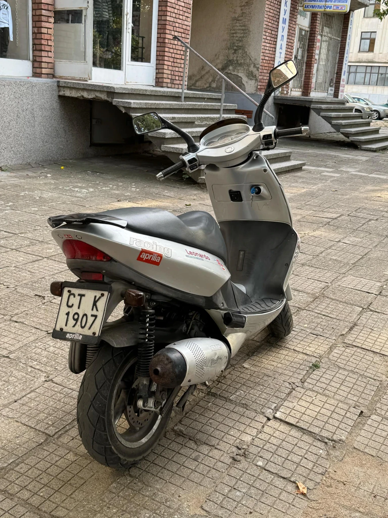 Aprilia 125  - изображение 2