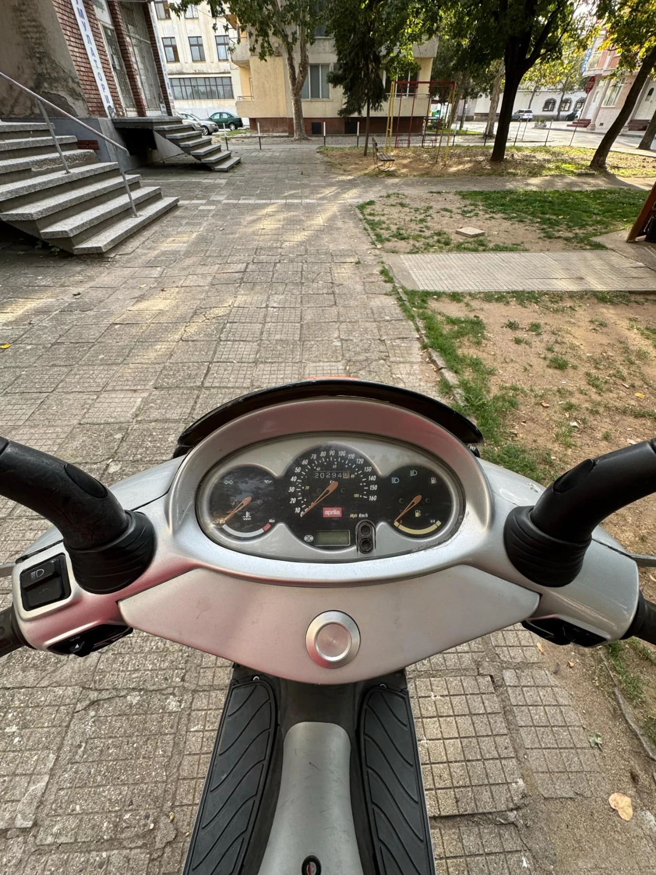 Aprilia 125  - изображение 4