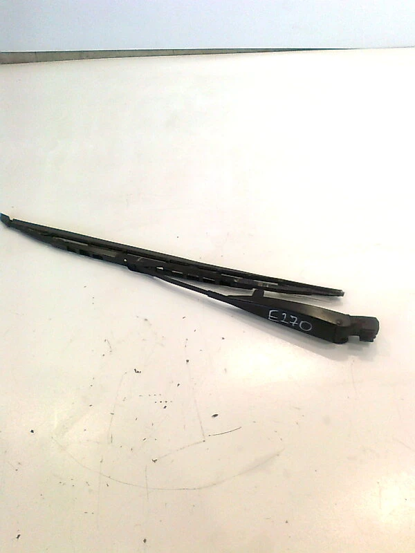 рамо чистачка ляво за Мерцедес Е270 цди w210 