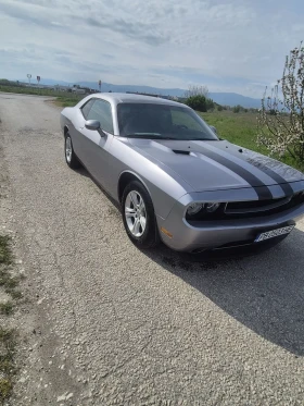 Dodge Challenger 3.6, снимка 2