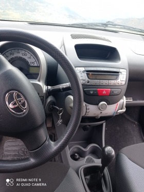 Toyota Aygo 1.0i 12V, снимка 10