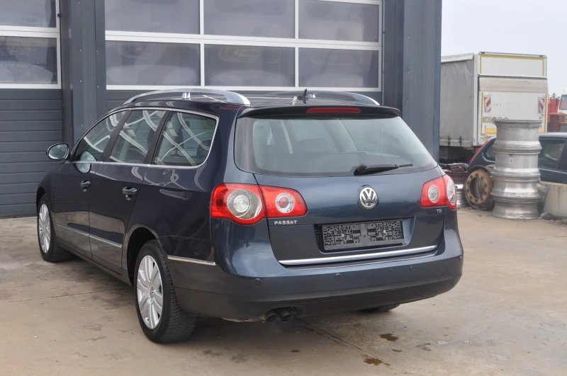 VW Passat 2.0 TDI, снимка 8 - Автомобили и джипове - 42269290