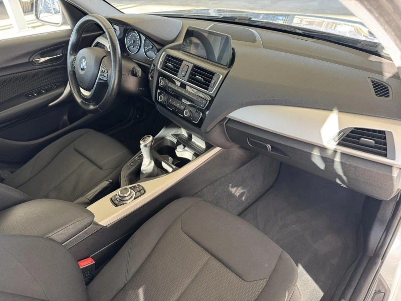 BMW 116 1.6D* 116ps* 6ск* НАВИ* КАМЕРА* Keyless* , снимка 10 - Автомобили и джипове - 43412765