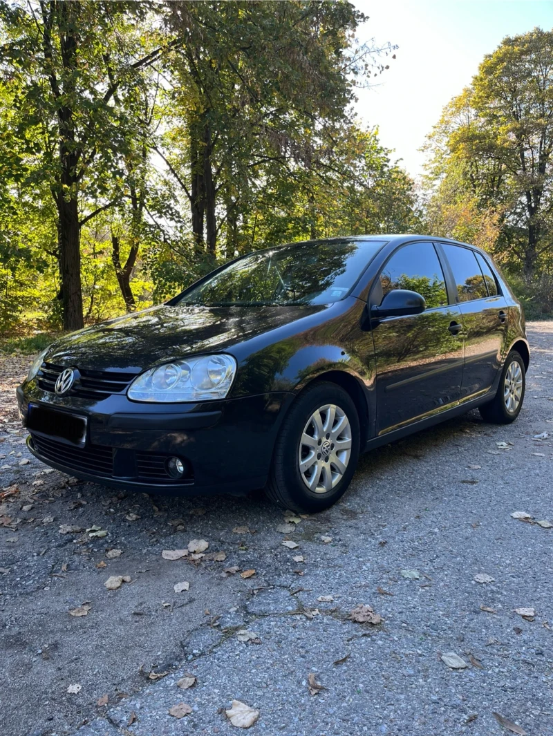 VW Golf, снимка 1 - Автомобили и джипове - 47609972