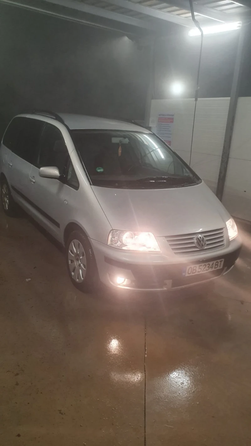 VW Sharan 1.9 tdi 7 места , снимка 2 - Автомобили и джипове - 47655563