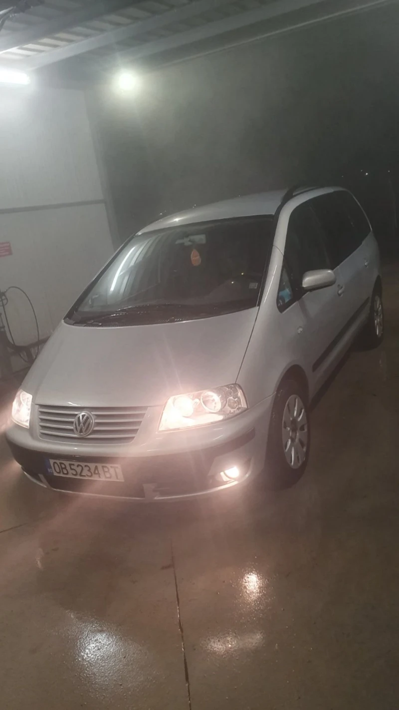 VW Sharan 1.9 tdi 7 места , снимка 1 - Автомобили и джипове - 47655563