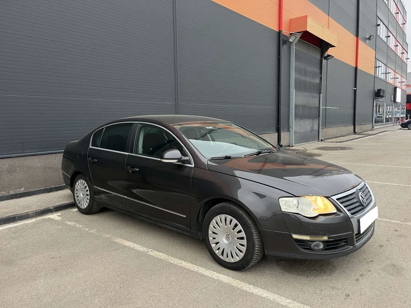 VW Passat, снимка 1 - Автомобили и джипове - 49366466