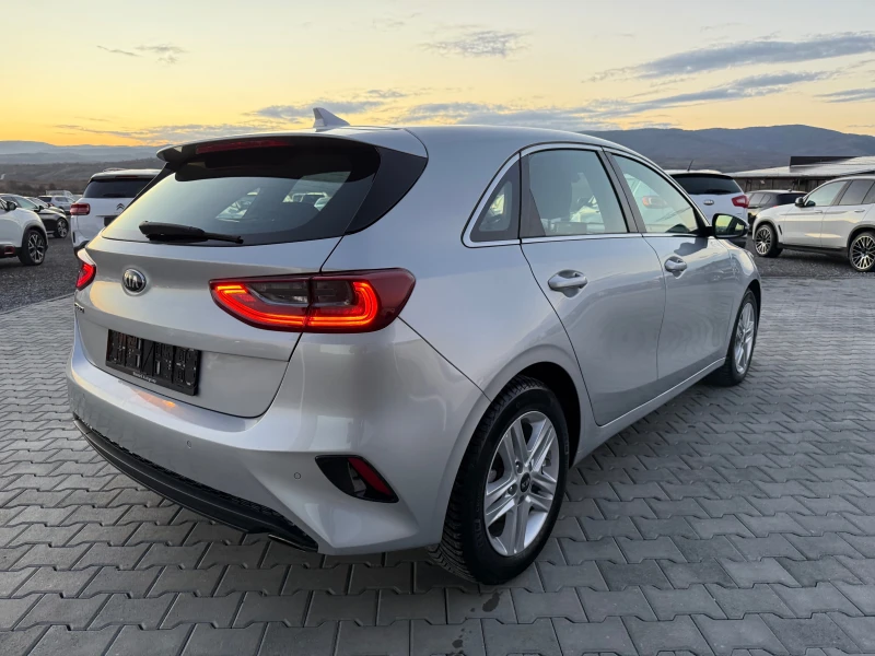 Kia Ceed 1.6crdi, снимка 5 - Автомобили и джипове - 48954529