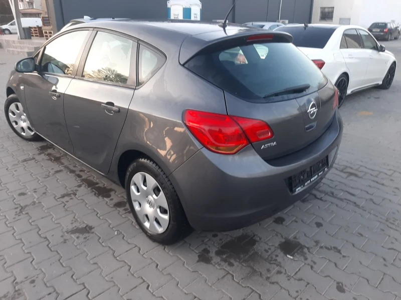 Opel Astra G, снимка 3 - Автомобили и джипове - 49472426