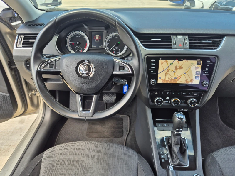 Skoda Octavia С-Гаранция-4x4-А/Т 2.0 150кс, снимка 14 - Автомобили и джипове - 49226440