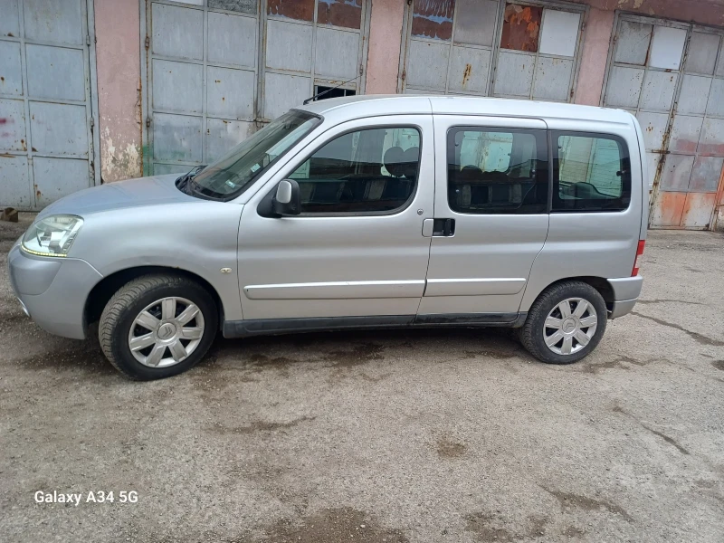 Citroen Berlingo 1.6, снимка 4 - Автомобили и джипове - 49467525