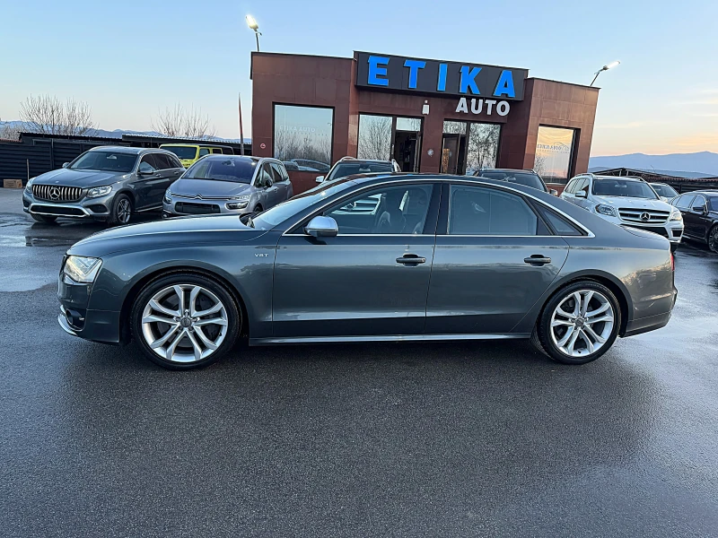 Audi S8 MATRIX-LED-DISTRONIK-360 KAMERI-KARBON-ALKANTAR-!!, снимка 5 - Автомобили и джипове - 49625789