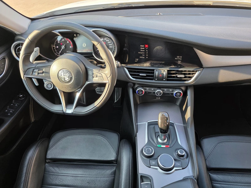 Alfa Romeo Giulia Veloce Q4 2.2 JTD, снимка 10 - Автомобили и джипове - 51244068