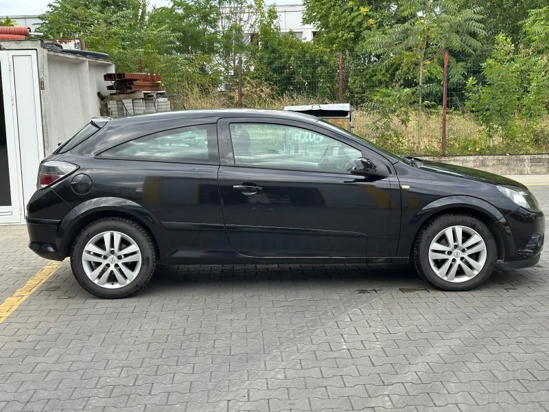 Opel Astra 1.7 GTC, снимка 3 - Автомобили и джипове - 52153801