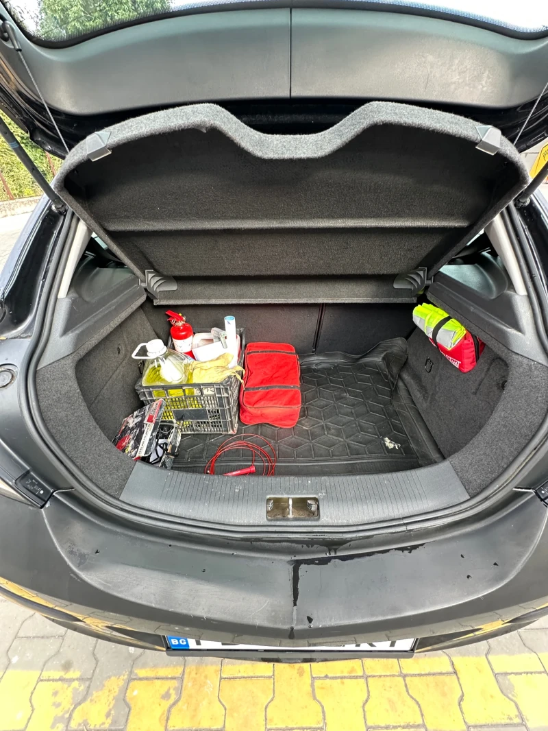 Opel Astra 1.7 GTC, снимка 15 - Автомобили и джипове - 52153801