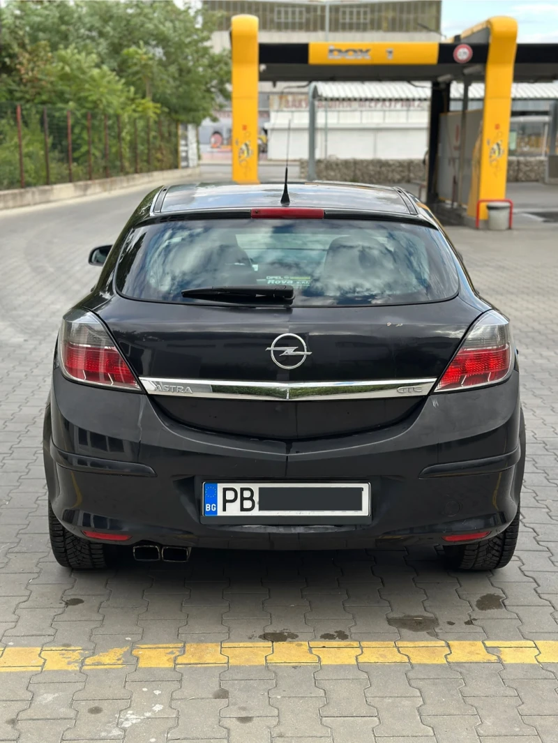 Opel Astra 1.7 GTC, снимка 2 - Автомобили и джипове - 52153801
