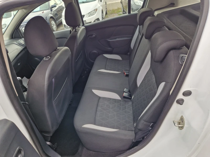 Dacia Sandero 1.5DCI 90HP.STEPWEY ITALIA, снимка 10 - Автомобили и джипове - 52038056