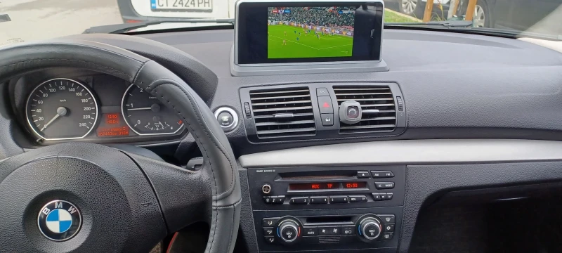 BMW 118 D   Facelift, снимка 12 - Автомобили и джипове - 52471585