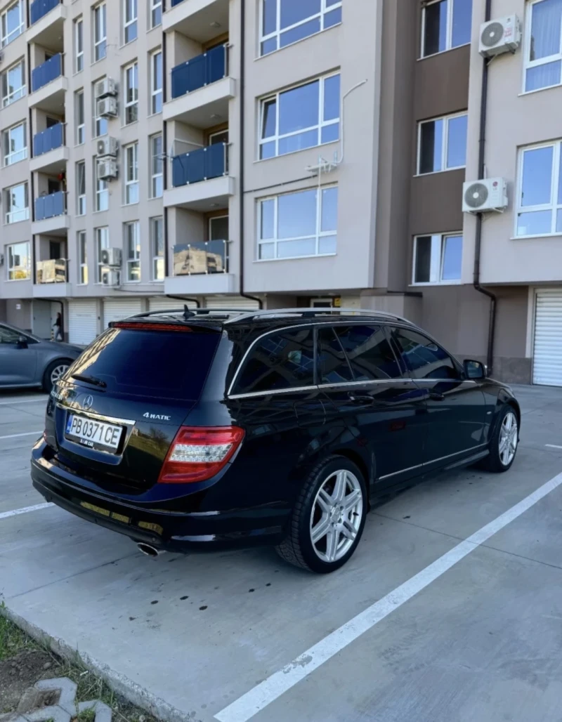 Mercedes-Benz C 320, снимка 3 - Автомобили и джипове - 52807889