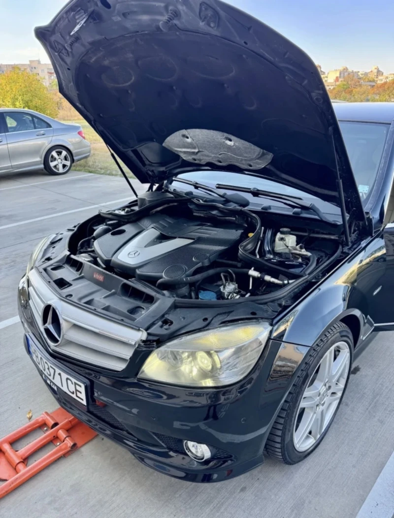 Mercedes-Benz C 320, снимка 13 - Автомобили и джипове - 52807889