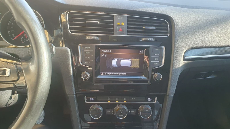 VW Golf 1, 4 TGI 6B, снимка 15 - Автомобили и джипове - 52851585