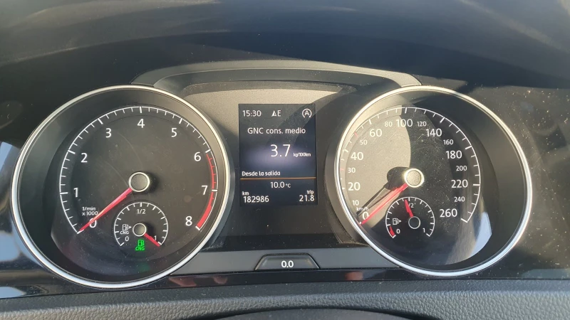 VW Golf 1, 4 TGI 6B, снимка 14 - Автомобили и джипове - 52851585