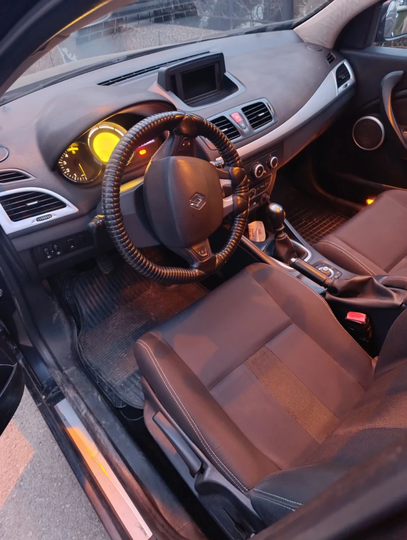 Renault Megane, снимка 5 - Автомобили и джипове - 53013874