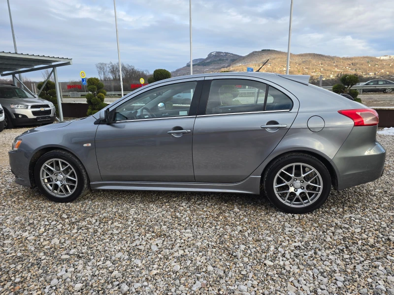 Mitsubishi Lancer 1.6 БЕНЗИН РЕАЛНИ КИЛОМЕТРИ, снимка 2 - Автомобили и джипове - 53052236