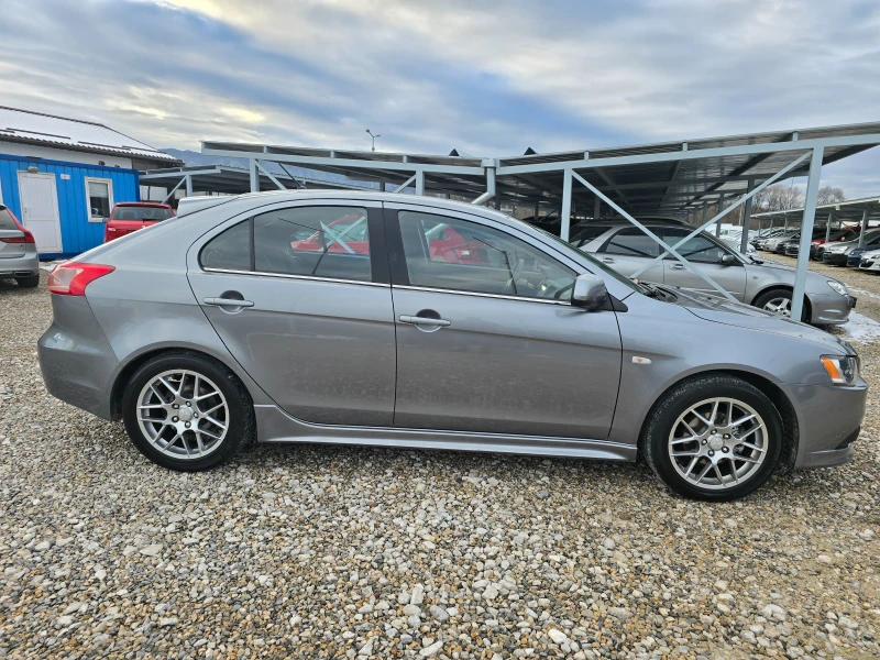 Mitsubishi Lancer 1.6 БЕНЗИН РЕАЛНИ КИЛОМЕТРИ, снимка 6 - Автомобили и джипове - 53052236
