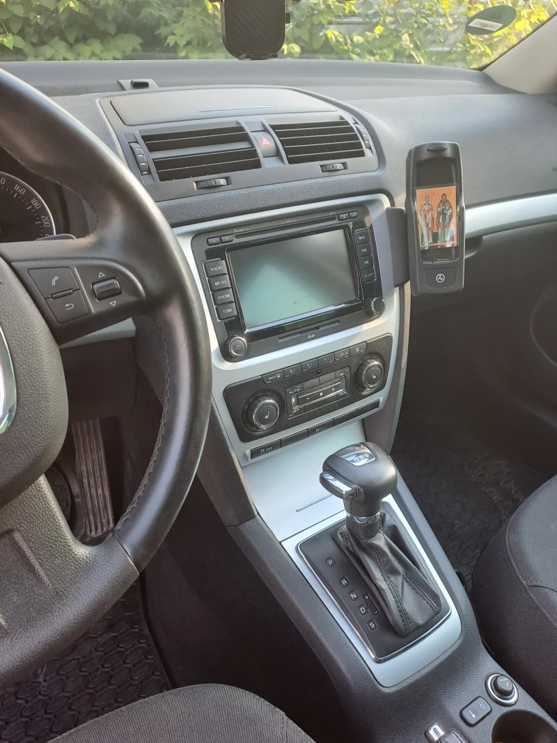 Skoda Octavia, снимка 5 - Автомобили и джипове - 53448100