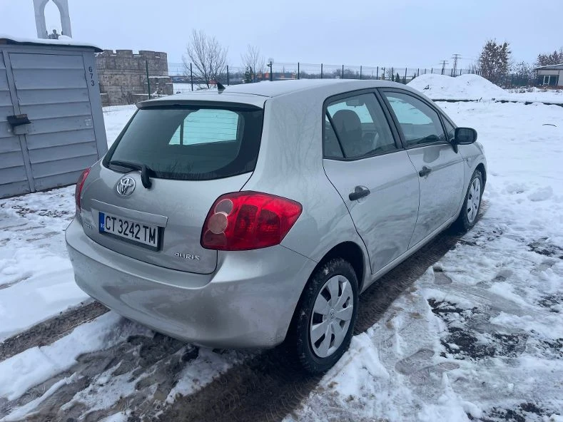 Toyota Auris 1.4 D4D, снимка 3 - Автомобили и джипове - 48653992