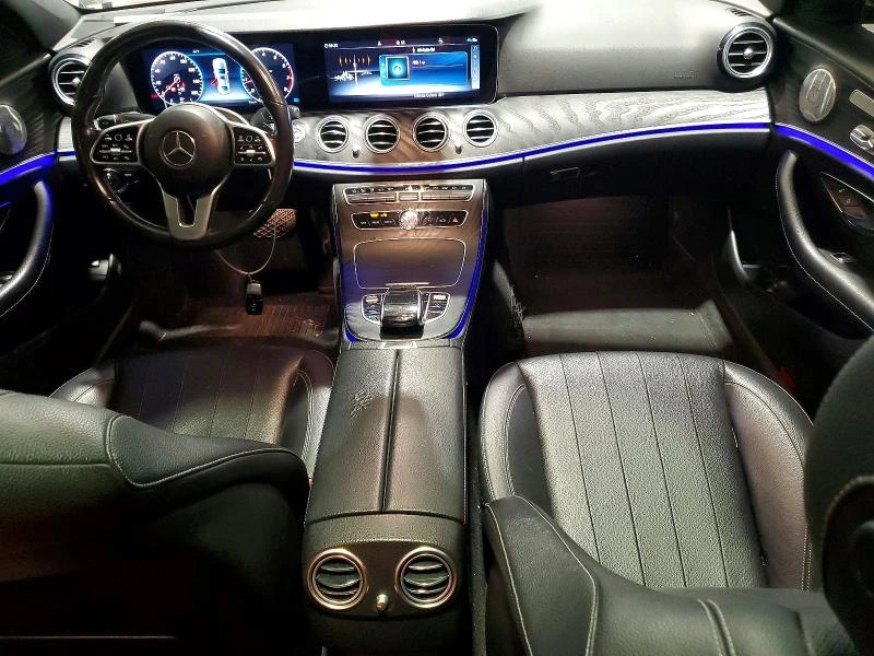 Mercedes-Benz E 350 4MATIC AMG PKG, снимка 8 - Автомобили и джипове - 54710308