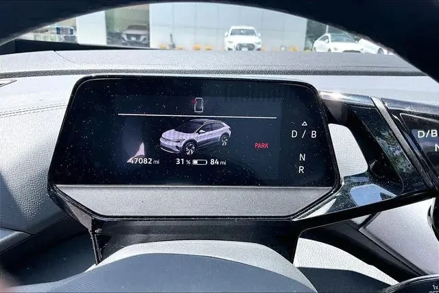 VW ID.4 Pro, снимка 17 - Автомобили и джипове - 54879126