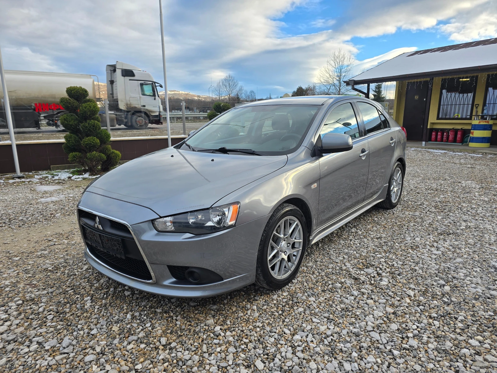 Mitsubishi Lancer 1.6 БЕНЗИН РЕАЛНИ КИЛОМЕТРИ, снимка 1