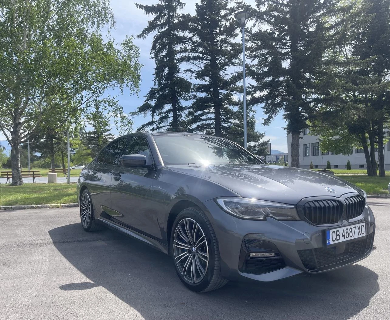 BMW 330 e M SPORT / X Drive SWISS - изображение 9