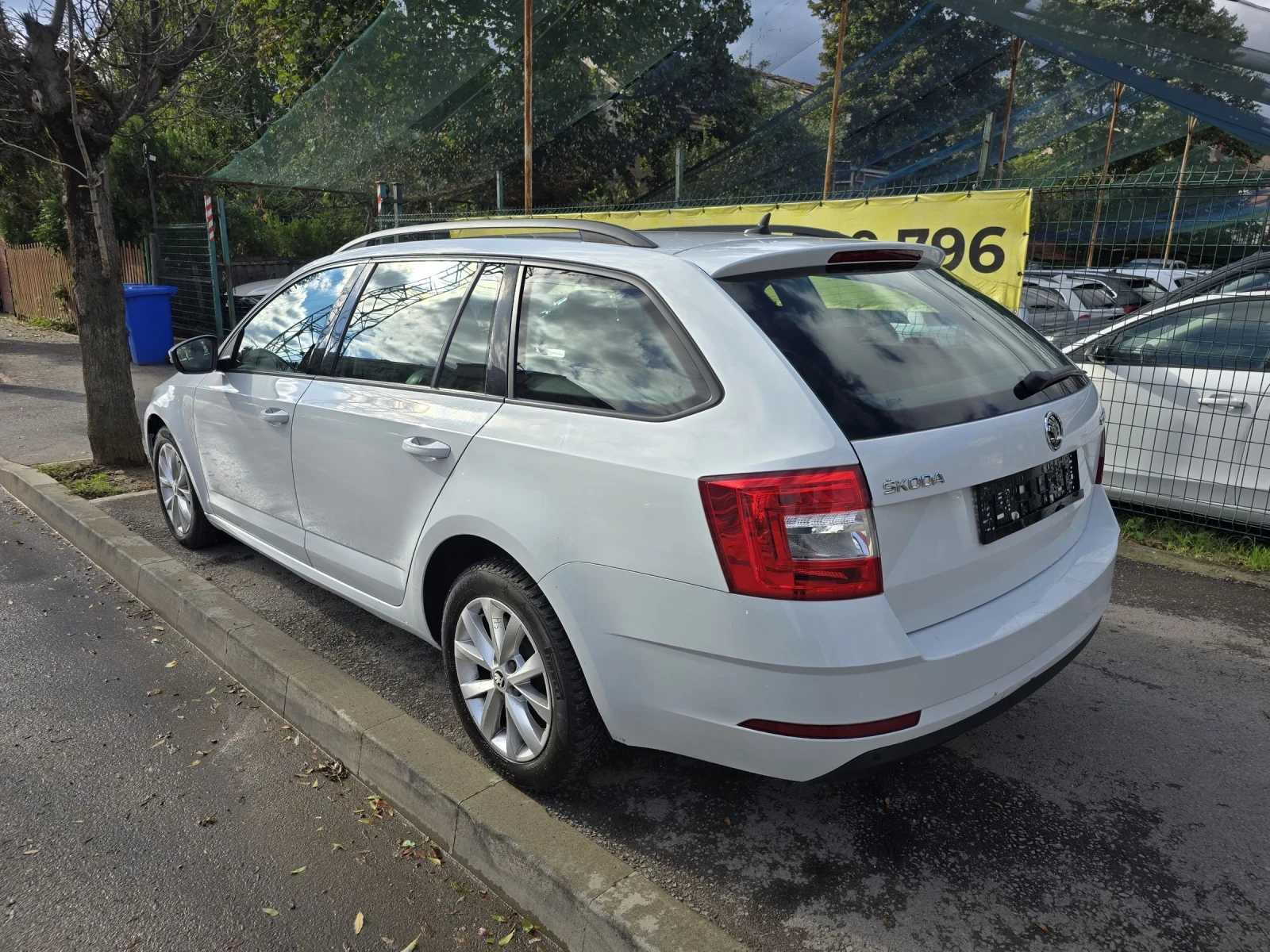 Skoda Octavia 2.0 TDI/EXECUTIVE/CAMERA - изображение 5