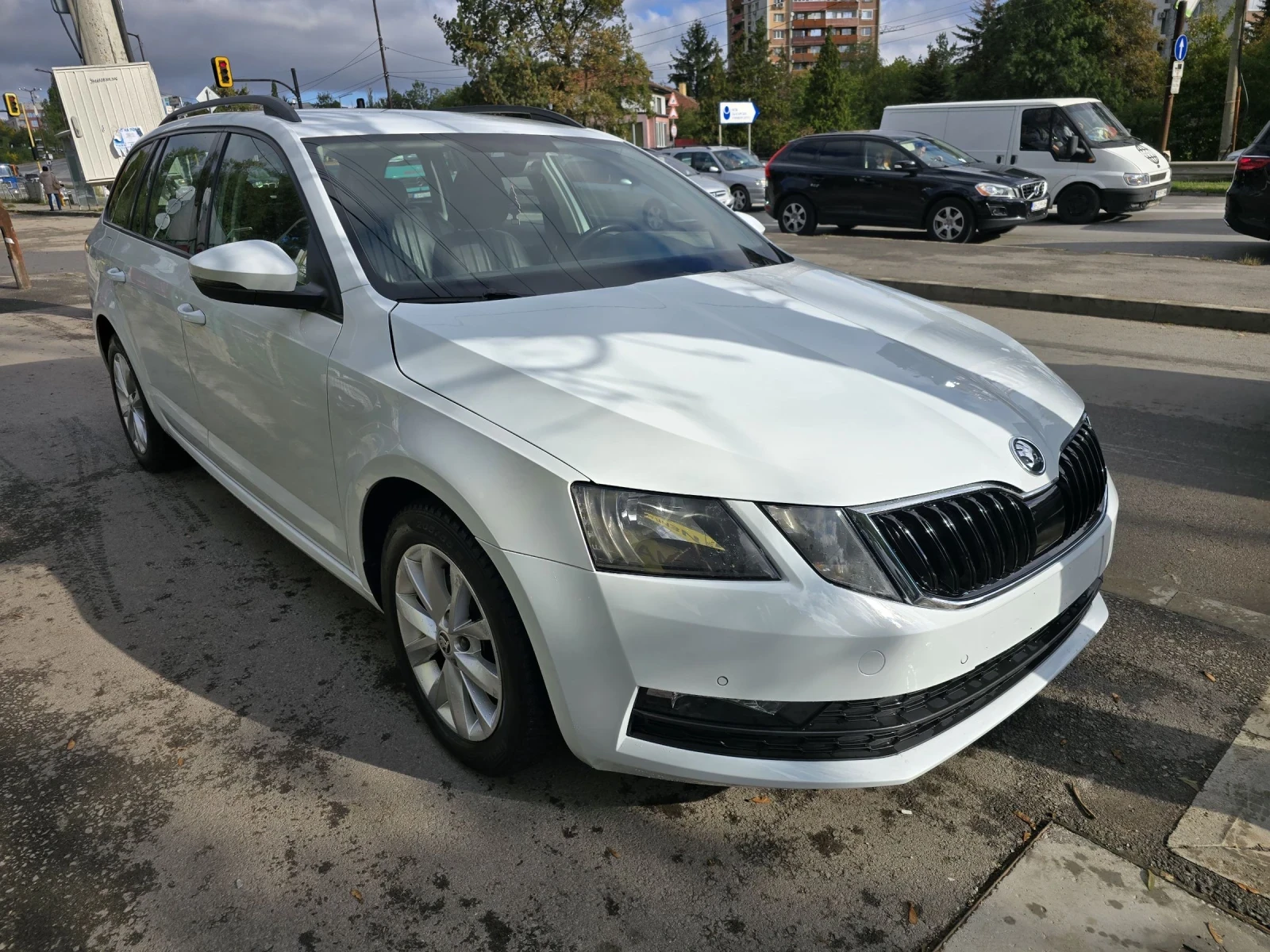 Skoda Octavia 2.0 TDI/EXECUTIVE/CAMERA - изображение 3