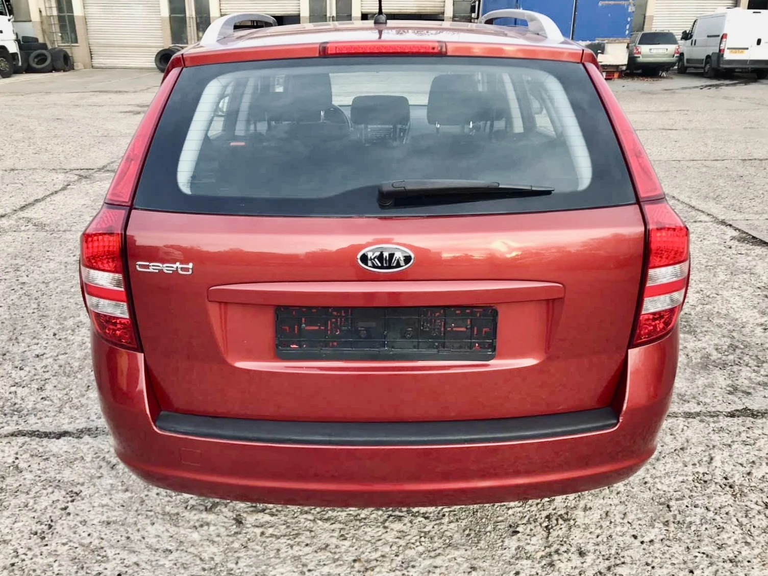 Kia Ceed 1.4i - изображение 8