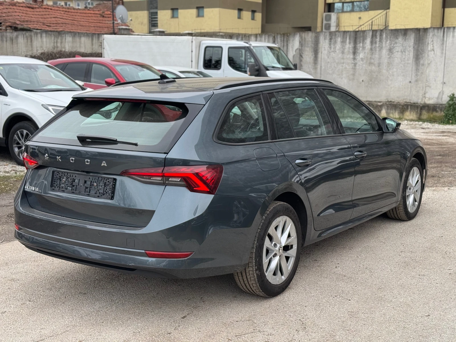 Skoda Octavia 2.0tdi Full Led ШВЕЙЦАРИЯ - изображение 3