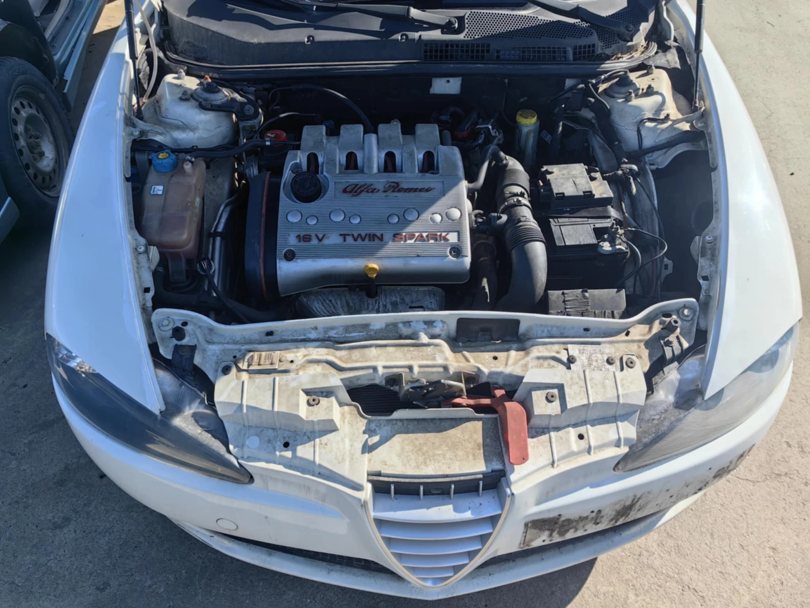 Alfa Romeo 147 1.6 - изображение 7