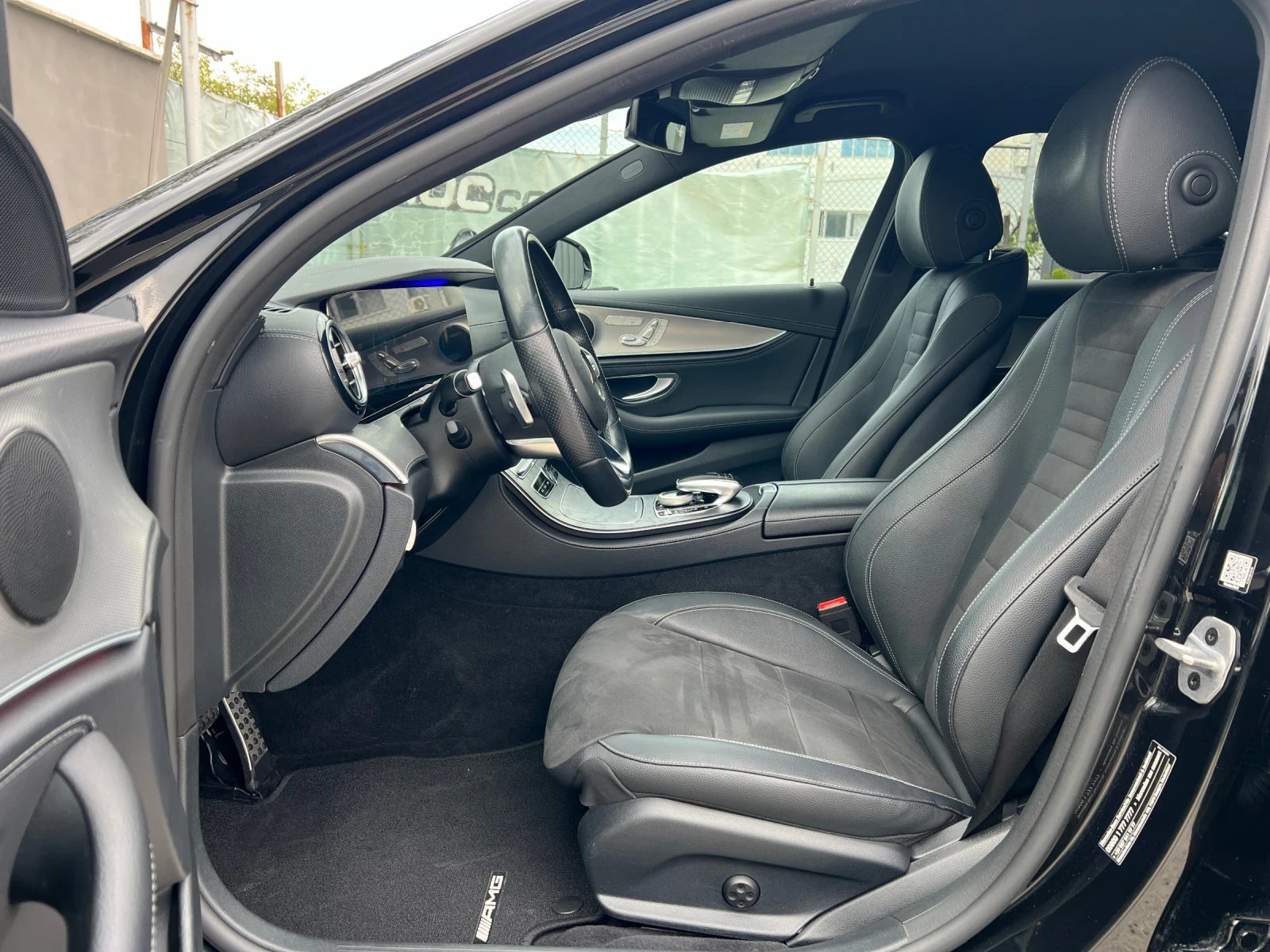 Mercedes-Benz E 220 CDI 4Matic AMG Line  - изображение 8