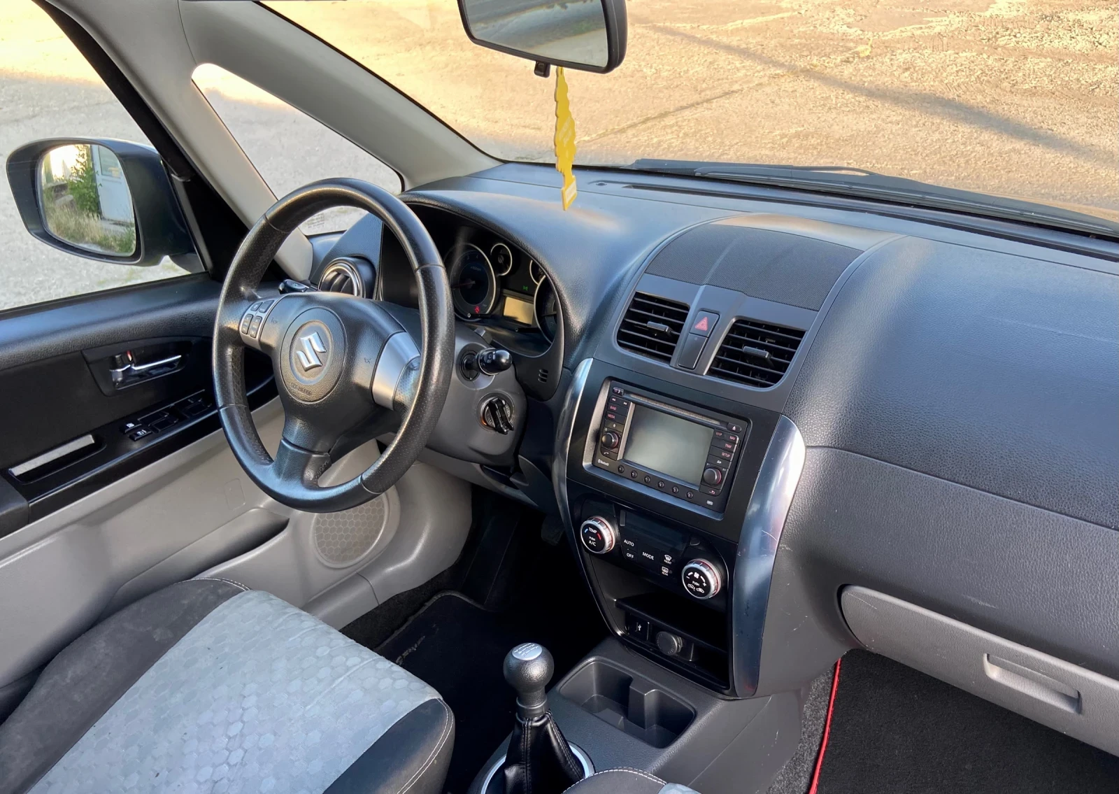 Suzuki SX4 1.6i 4x4 Sergio Cellano 120к.с. | Mobile.bg — изображение 11
