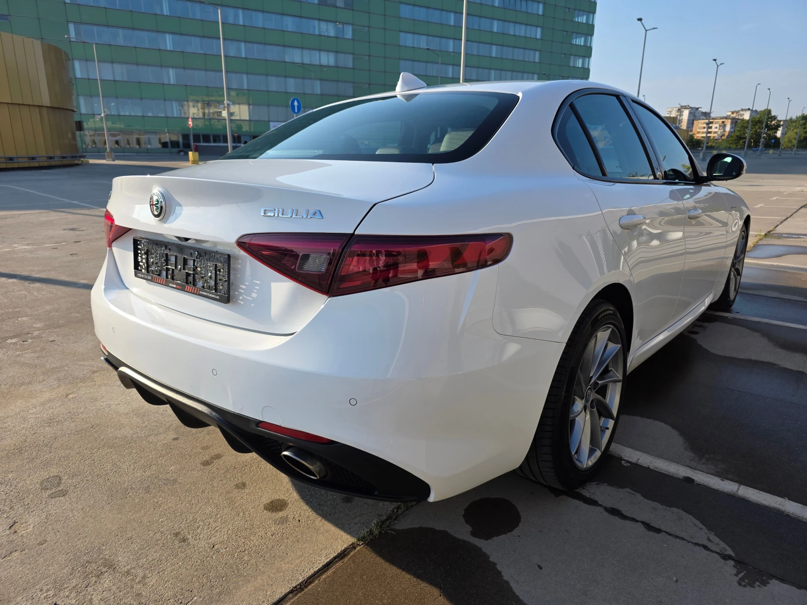 Alfa Romeo Giulia Veloce Q4 2.2 JTD - изображение 5
