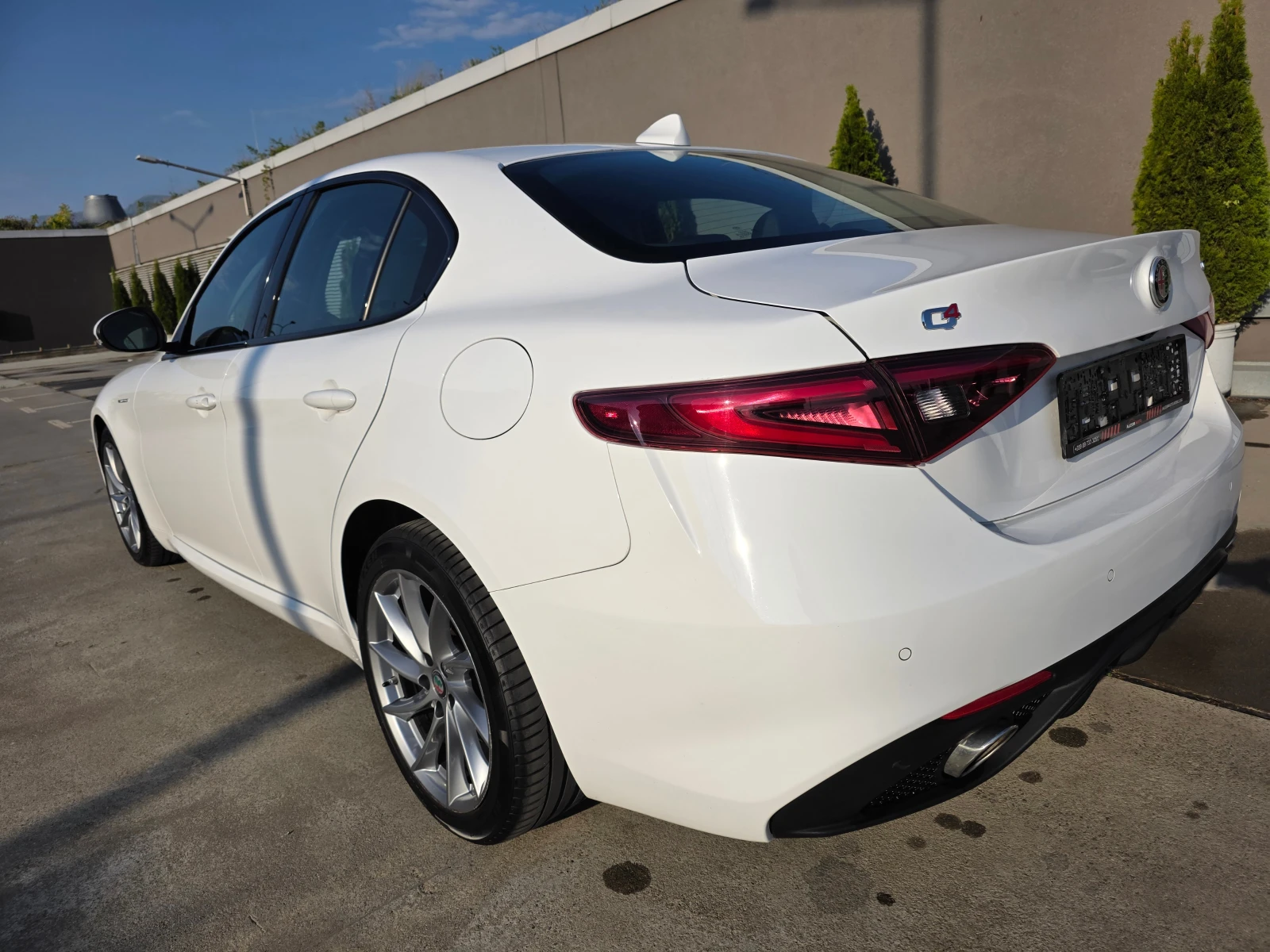 Alfa Romeo Giulia Veloce Q4 2.2 JTD - изображение 7