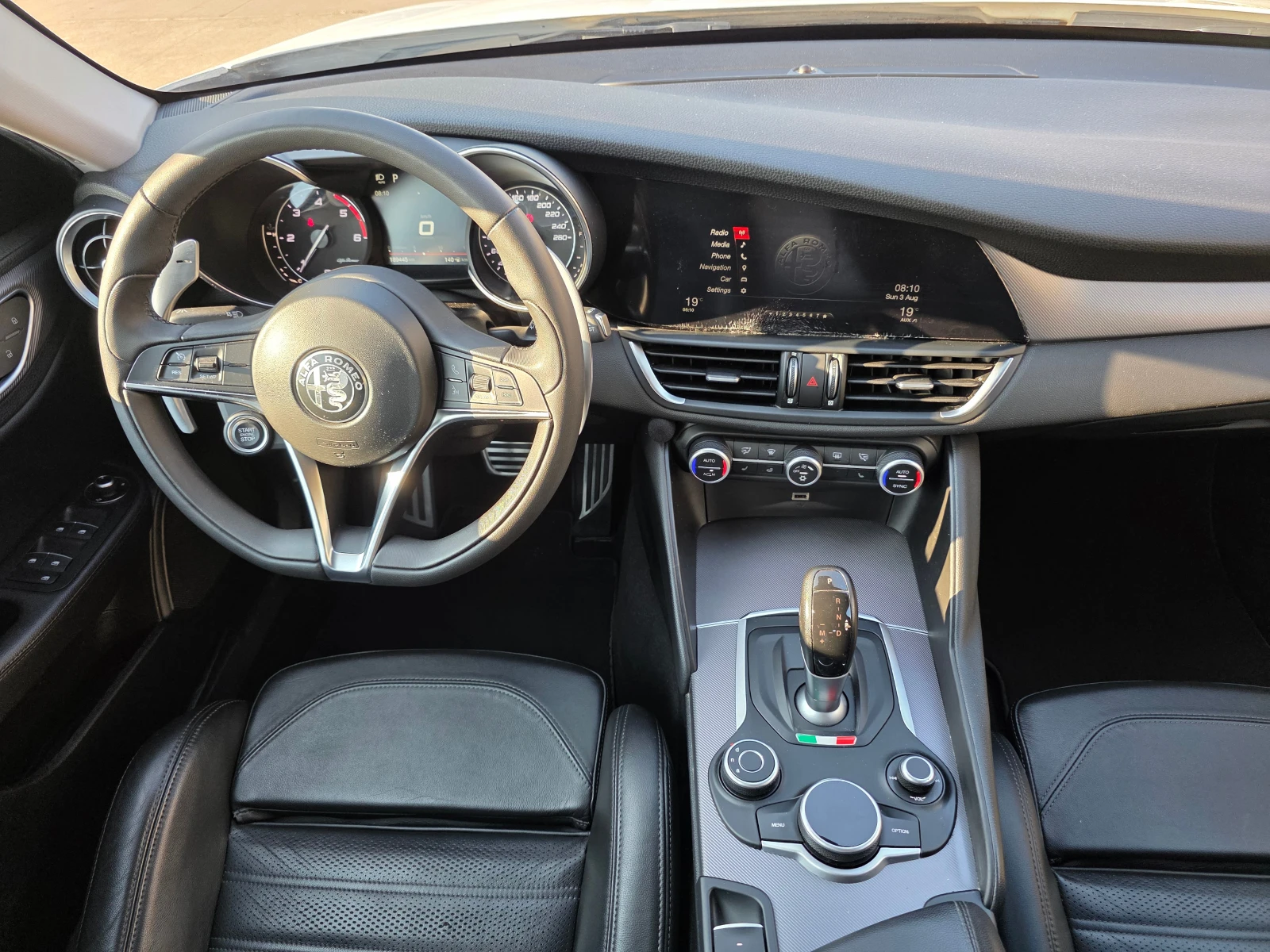 Alfa Romeo Giulia Veloce Q4 2.2 JTD - изображение 10