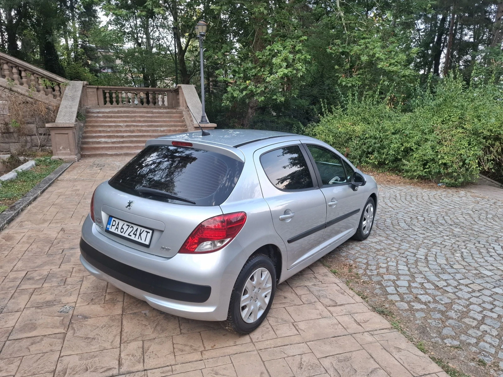 Peugeot 207 1.4 бензин/газ - изображение 4