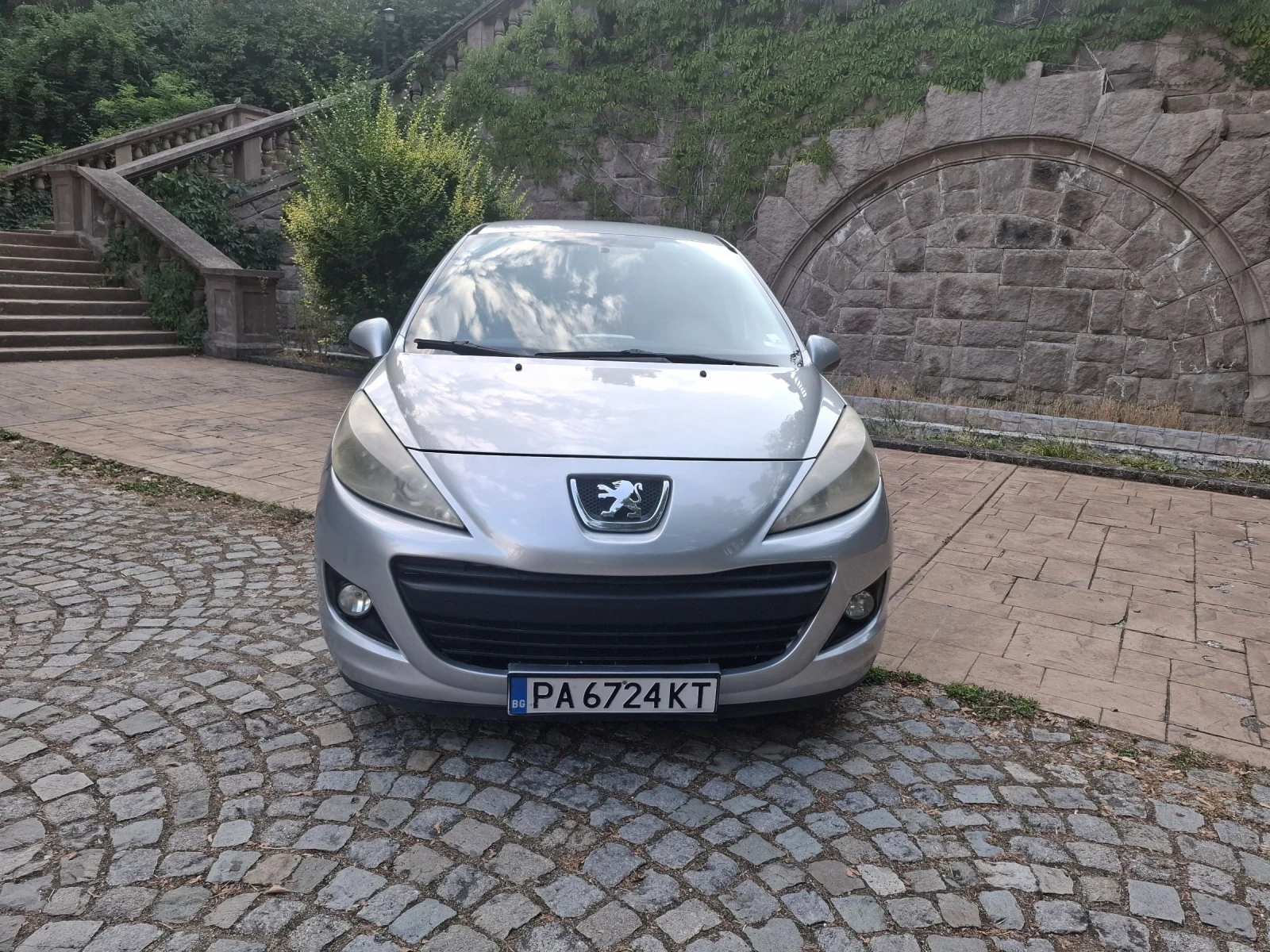 Peugeot 207 1.4 бензин/газ - изображение 2