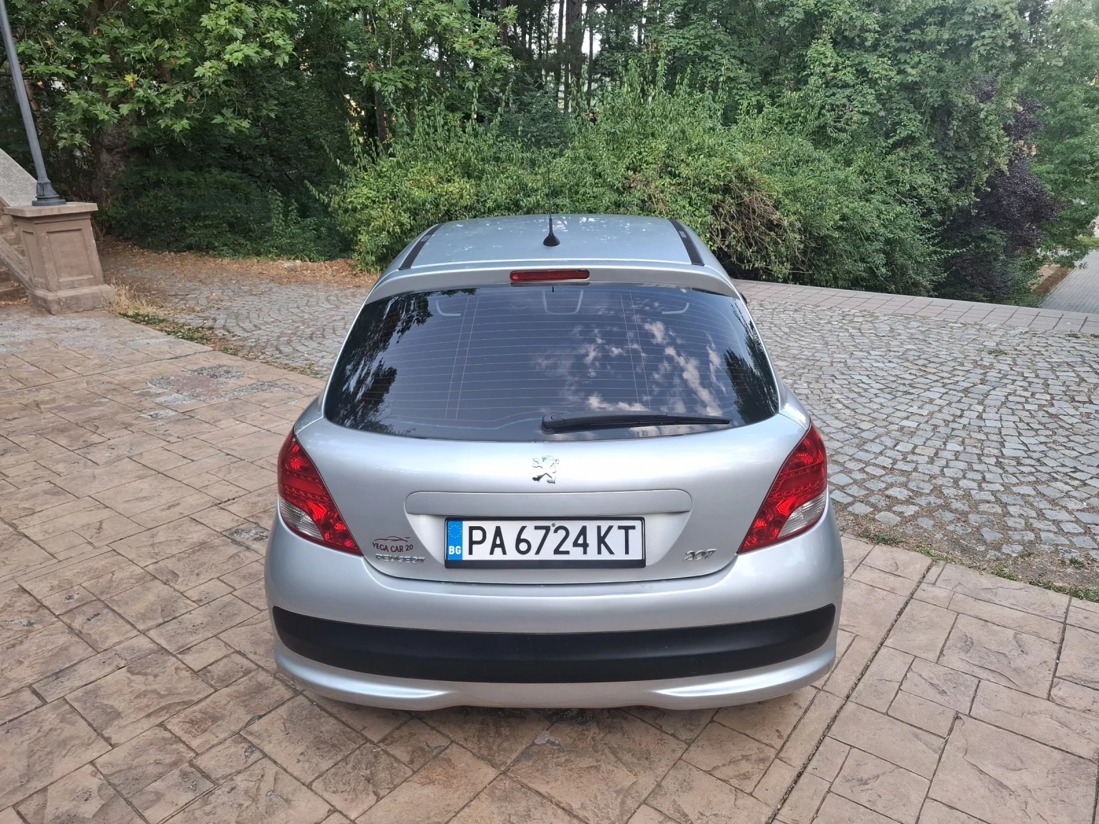 Peugeot 207 1.4 бензин/газ - изображение 5