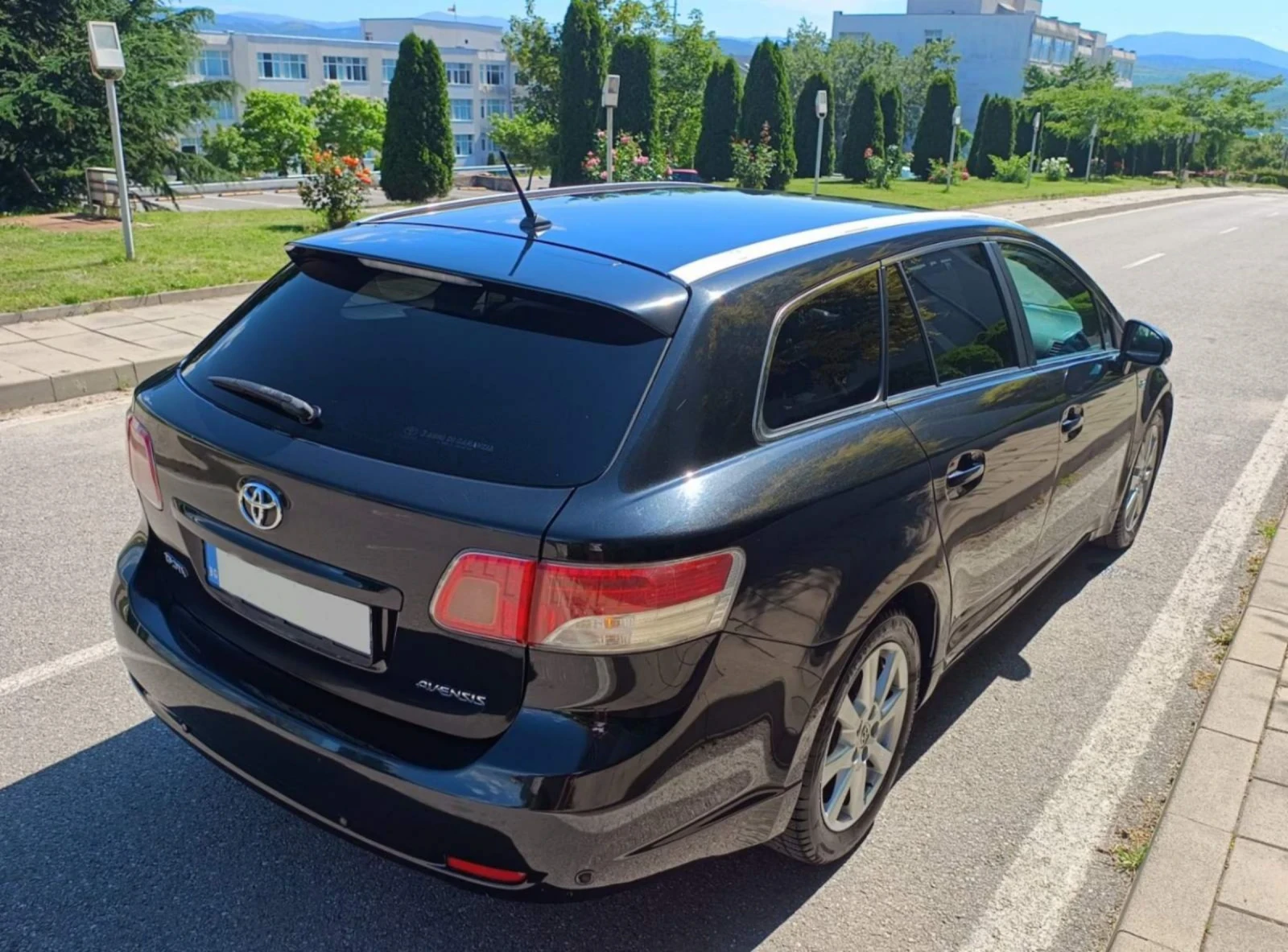 Toyota Avensis  - изображение 5