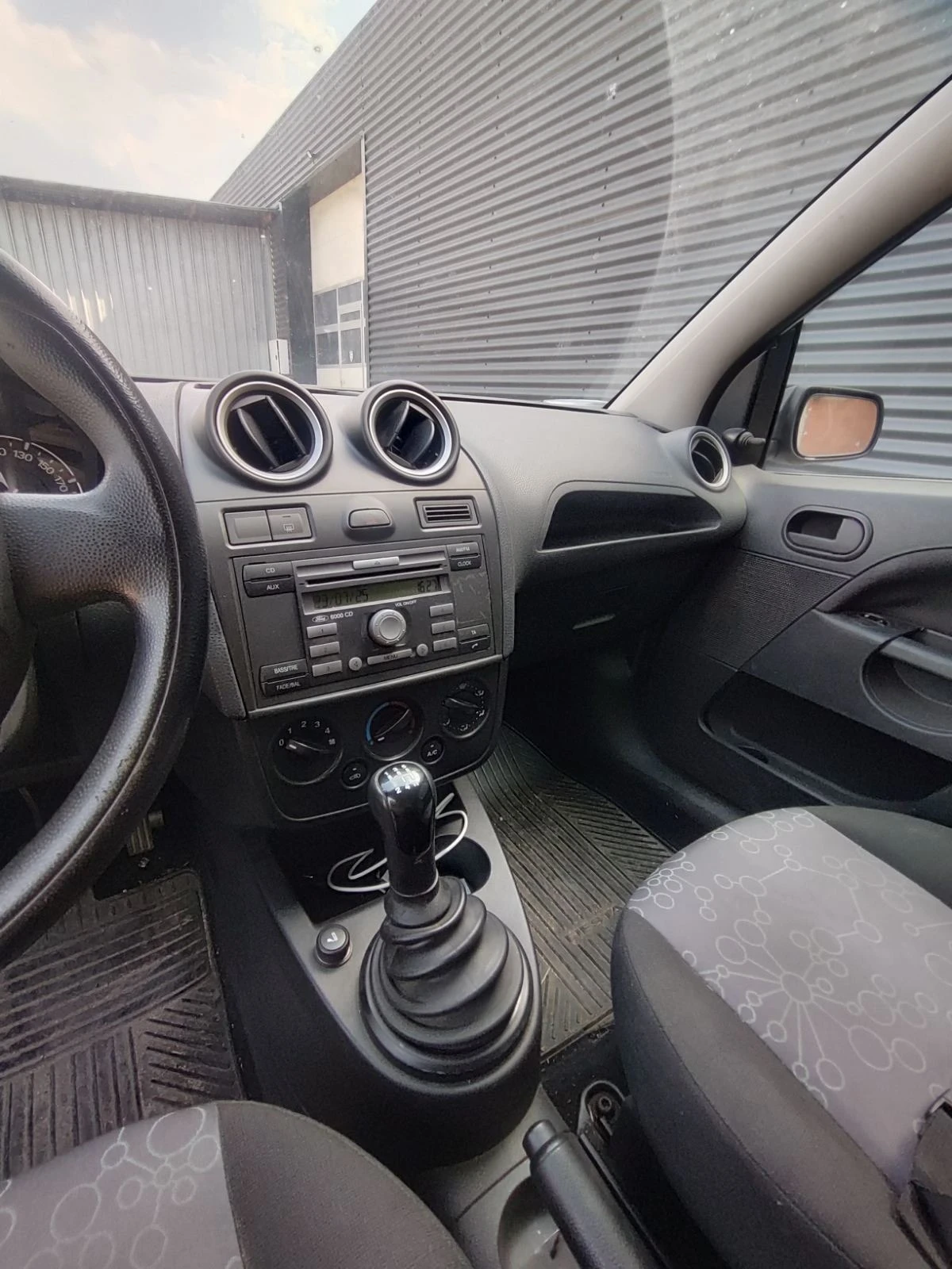 Ford Fiesta 1.4tdci - изображение 6